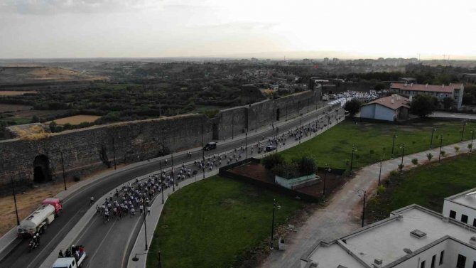 Diyarbakır’da "Yeni Şehirden Kadim Şehre" Bisiklet Turu Etkinliği