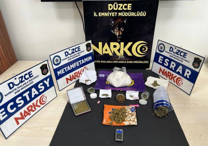 Düzce’ye Uyuşturucu Getirirken Yakalandılar