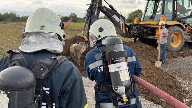 Düzce’de Doğal Gaz Boru Hattındaki Yangın Söndürüldü
