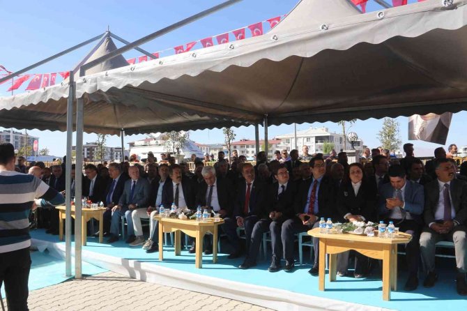 Cumhurbaşkanı Erdoğan, Hz. İ̇mam Hüseyin Erzurum Cemevi’nin Açılışını Telekonferans İle Yaptı