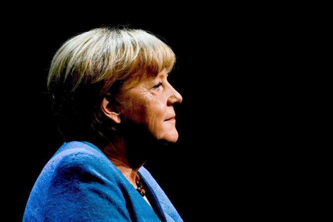 Merkel: “Kalıcı Barış Ancak Rusya İle Mümkün”