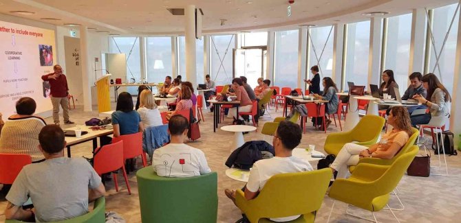 Türk Akademisyenler İ̇talyan Öğretmenleri Eğitti