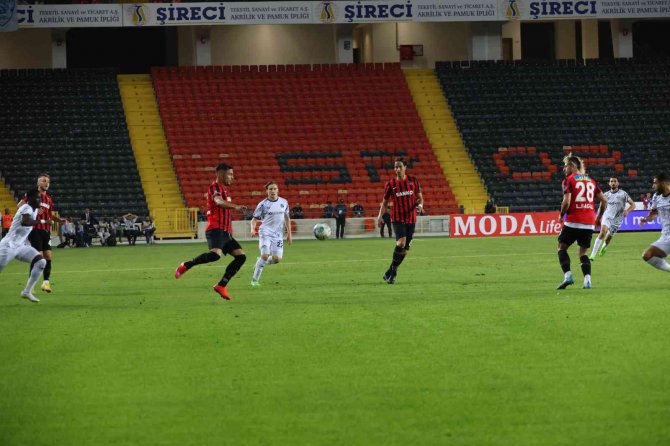 Spor Toto Süper Lig: Gaziantep Fk: 0 - Adana Demirspor: 0 (İ̇lk Yarı)