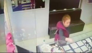 Ataşehir’de İş Arkadaşının Kolyesini Çalan Kadın Yakalandı