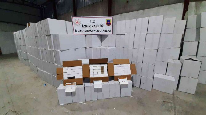 İ̇zmir’de 15 Milyon Adet Satışa Hazır Bandrolsüz Makaron Ele Geçirildi