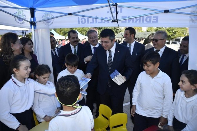 Edirne’nin Köylerine Gezici Kütüphane