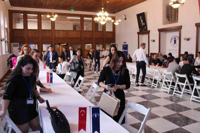 "Hızlı Tanışma"yla Yeni İş Ağları Kurdular