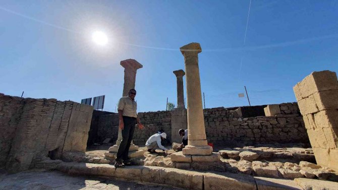 Satala’da 5 Metre Derinlikte 5 Bin Yıllık Bulgular Çıkıyor