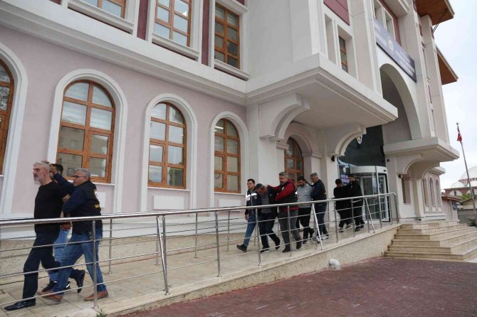 Arkadaşını Otoparkta Öldüren Katil Zanlısı Kaçma Planı Yaparken Yakalandı