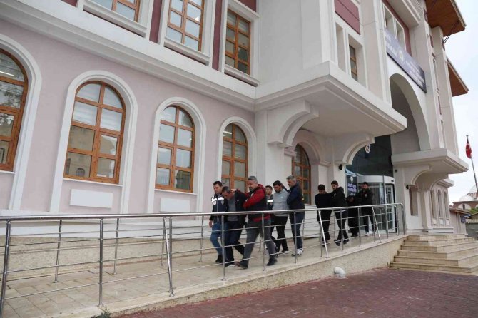 Arkadaşını Otoparkta Öldüren Katil Zanlısı Kaçma Planı Yaparken Yakalandı