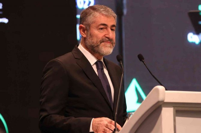 Bakan Nebati: “İ̇hracatımız Cumhuriyet Tarihimizin Rekorunu Kırdı”