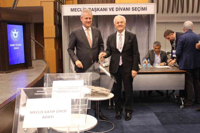 İ̇zto, Mahmut Özgener’le “Devam” Dedi