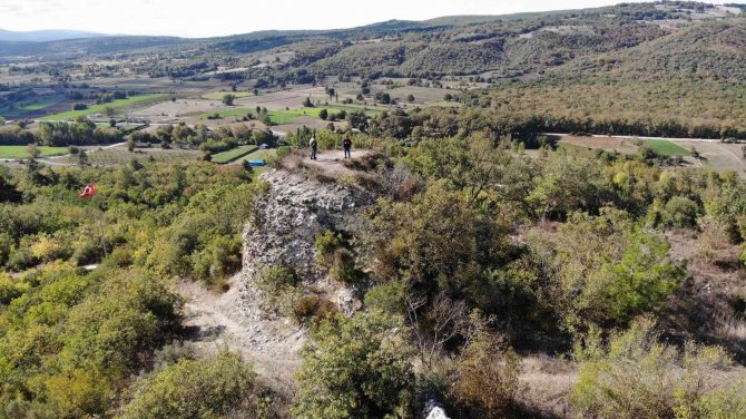 Bu Köye Turist Yağacak...2 Bin Yıllık Kalede Restorasyon Başlıyor