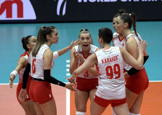 Fıvb Dünya Şampiyonası: Sırbistan: 3 - Türkiye: 0