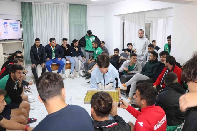 Suskunlardan Muğlaspor’a Tatlı Dopingi