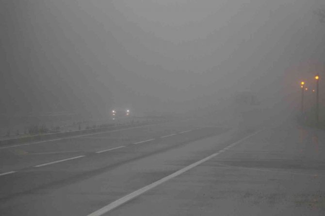 Bolu Dağı’nda Yoğun Sis Etkili Oluyor