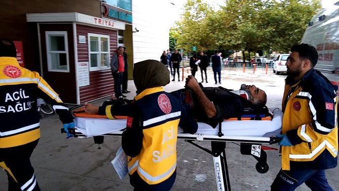 Bursa’da Minibüs Şarampole Yuvarlandı: 1 Yaralı
