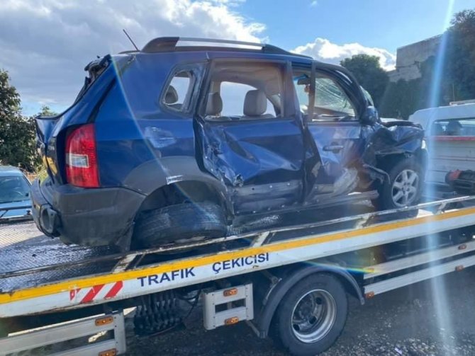 Büyükçekmece’de Servis Minibüsü Kazası Kamerada