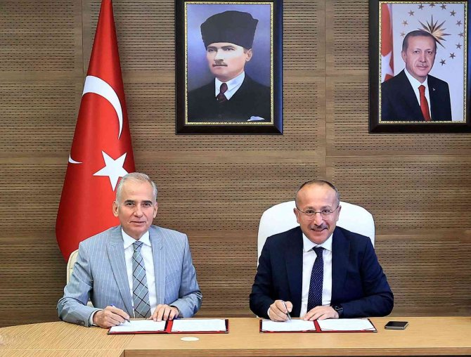 Denizlili Çiftçilere 18 Milyon Liralık Tohum Desteği