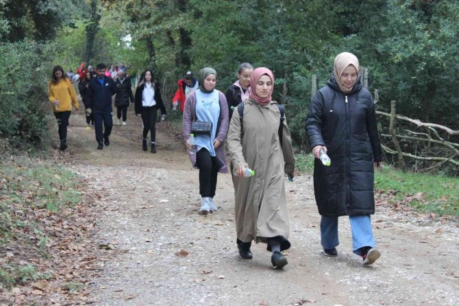 Düzce Yürüyor Yüzler Gülüyor