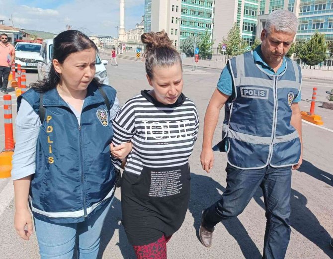 İ̇ki Aylık Bebeğin Katil Zanlısı Annesi Çıktı