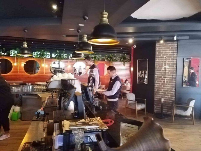 Zabıta Ekipleri Kafeterya Ve Restoranlarda Denetimde