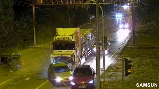 Samsun’da İlginç Kazalar Kamerada