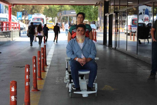 İ̇zmir’de Doktora Sopalı Saldırı