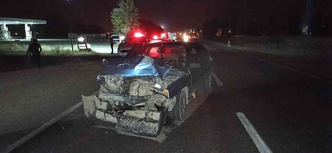 Akaryakıt İstasyonundan Çıkan Otomobile Arkadan Çarptı: 1 Yaralı