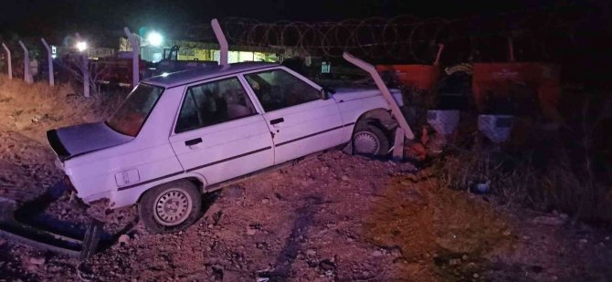 Akaryakıt İstasyonundan Çıkan Otomobile Arkadan Çarptı: 1 Yaralı