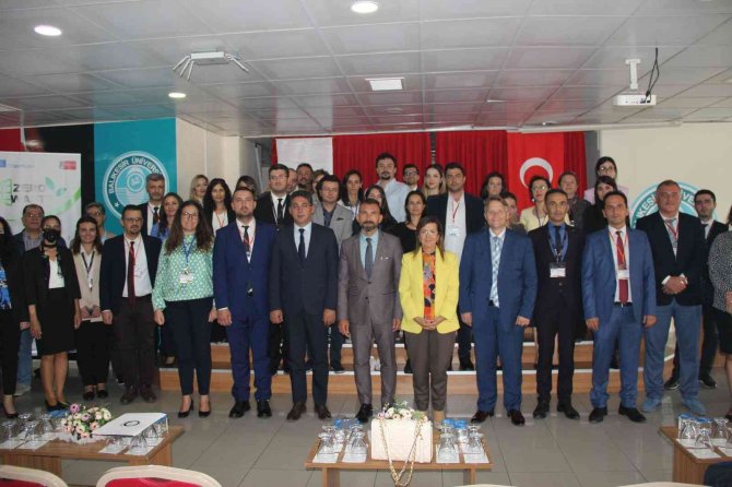 Burhaniye Uluslararası Bir Kongreye Daha Ev Sahipliği Yaptı