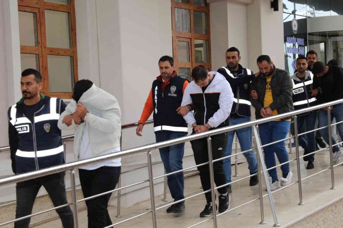 ‘Oltalama’ Yöntemiyle 208 Kişiden 1 Milyon 850 Bin Liralık Vurgun