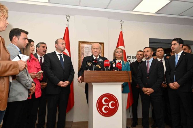 Bahçeli: “(Başörtüsü Hakkında) Bu Hak Kullanılmaktadır, Bunun Geriye Dönüşü Söz Konusu Olamaz”