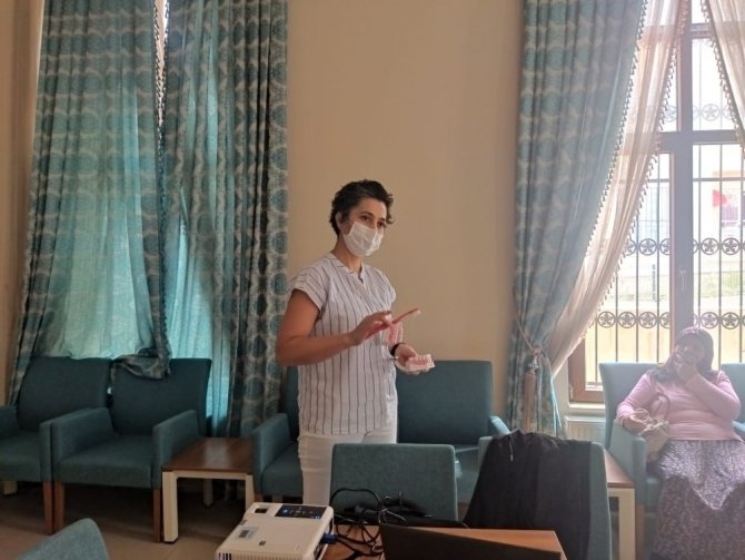 Sincanlı Kadınlara Ağız Ve Diş Sağlığı Semineri