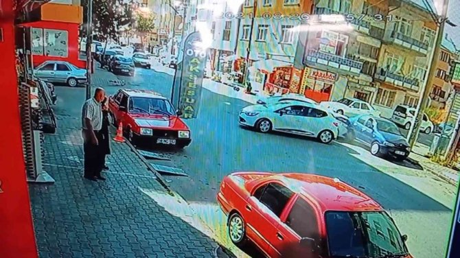 Sivas’taki Bu Kavşak Mahallelinin Korkulu Rüyası Oldu