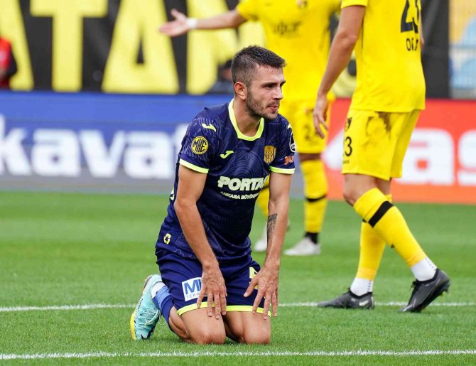 Spor Toto Süper Lig: İ̇stanbulspor: 1 - Mke Ankaragücü: 2 (Maç Sonucu)