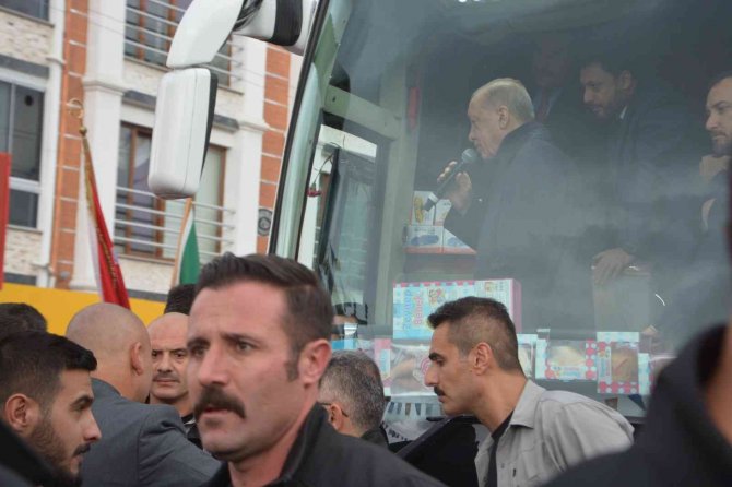 Cumhurbaşkanı Erdoğan’a Coşkulu Karşılama