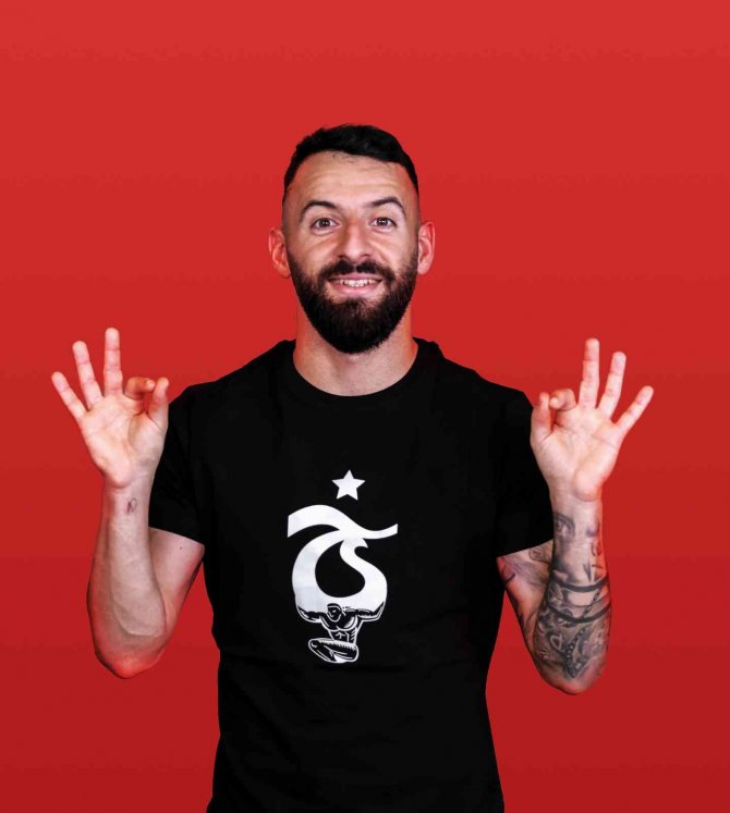 Siopis: "Mutsuz Oyuncu Benimle İletişime Geçtikten Sonra Enerjisi Yükselir"