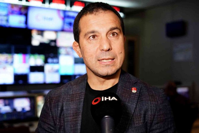 Şeref Eroğlu: "Türk Güreşi Bundan Önce Olduğu Gibi Zafer Yürüyüşüne Devam Edecek"