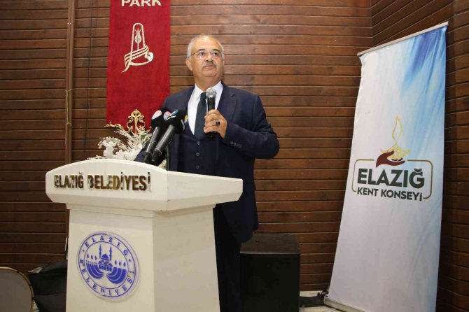 Elazığ’da, 13. Uluslararası Kimyasal Fizik Kongresinin Galası Yapıldı