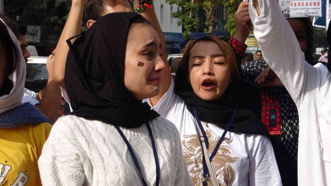 Van’da Yaşayan Afganlılar Hazara Soykırımın Durdurulmasını İstedi