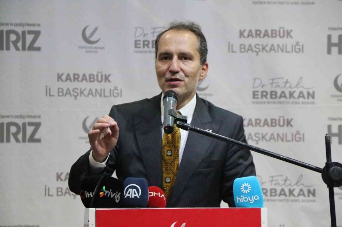 Fatih Erbakan’dan 6’lı Masaya Eleştiri: "6 Ayda Bir Arpa Yol Alamadılar"