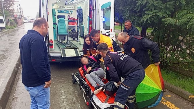 Çaycuma’da Dereye Düşen Çocuk Ekipleri Alarma Geçirdi