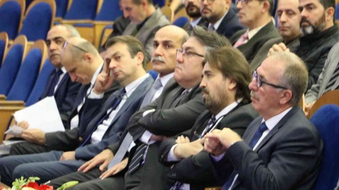 Zbeü’de Uluslararası Karadeniz Enerji Zirvesi Gerçekleştirildi