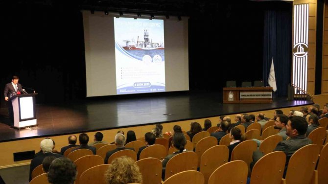 Zbeü’de Uluslararası Karadeniz Enerji Zirvesi Gerçekleştirildi