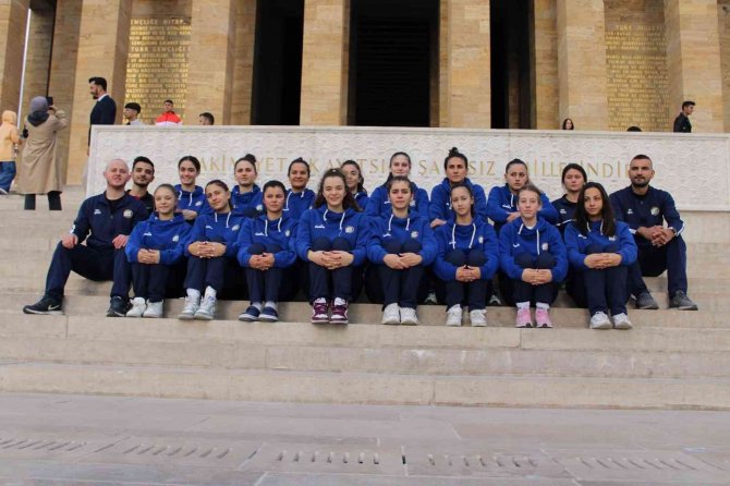 Zorlu Sezon Öncesi Anıtkabir’e Ziyaret