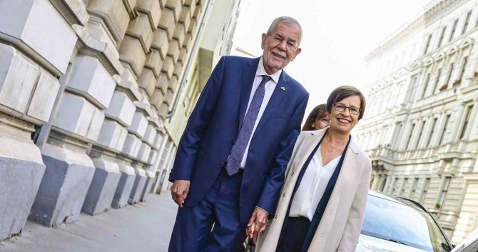 Avusturya’da Halk Cumhurbaşkanlığı Seçimi İçin Sandık Başında