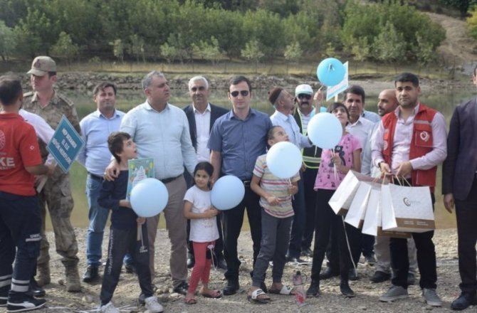 Garzan Barajı Ve Çayı’na 750 Bin Adet Balık Salındı