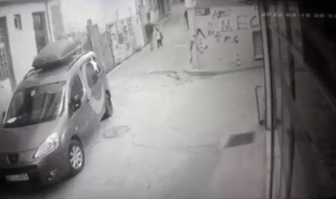 Beyoğlu’nda Kızını Okula Bıraktığı Esnada Silahlı Saldırıya Uğradı