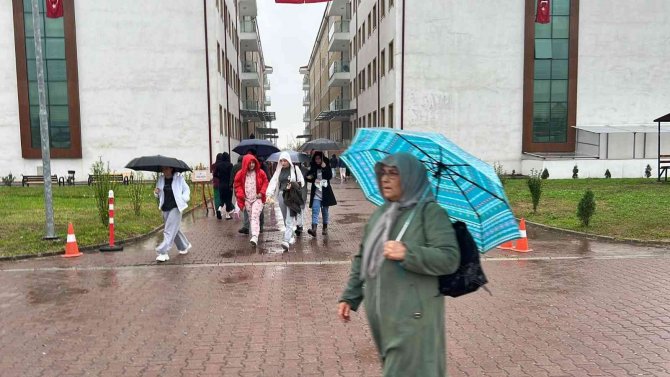 Doğal Gaz Salınımı Öğrenci Yurdunu Boşalttırdı